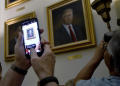 Trump portrait adorns Colorado Capitol after Putin prank