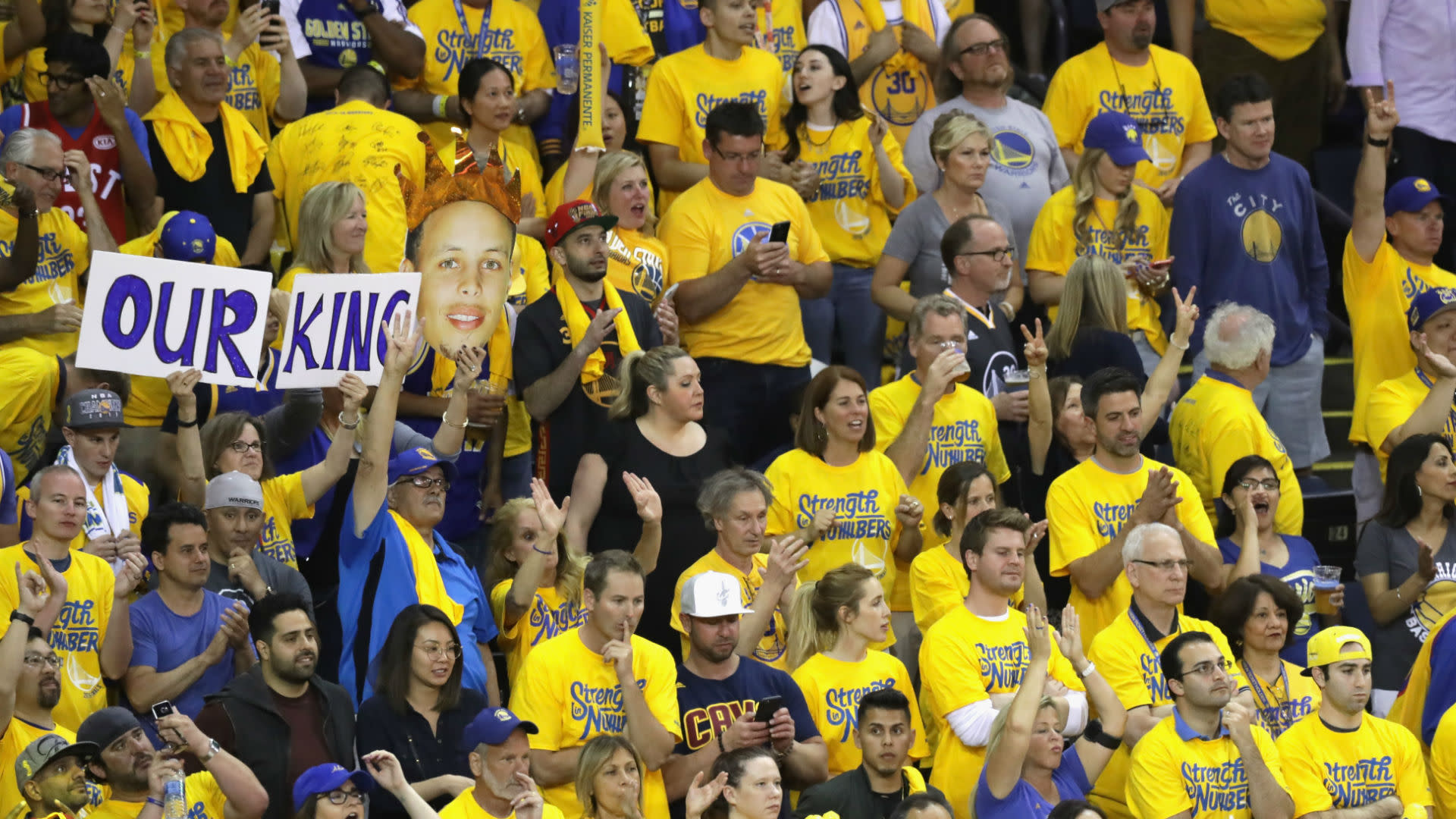 Warriors super fan 'Sweetie' Helen Brooks dies at 107