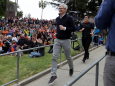 Apple&apos;s earnings impress and the stock is rising in after-hours trading (AAPL)
