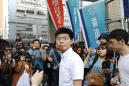 Hong Kong Protest Leader Willing to Meet with 'Emperor Xi'
