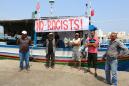 Tunisian fishermen stall 'racist' anti-migrant ship's progress