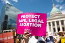 Protests as court weighs fate of Missouri's sole abortion clinic