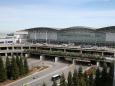 Man dies after falling into baggage level at San Francisco airport
